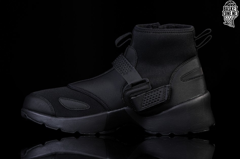 Black jordan trunner hot sale