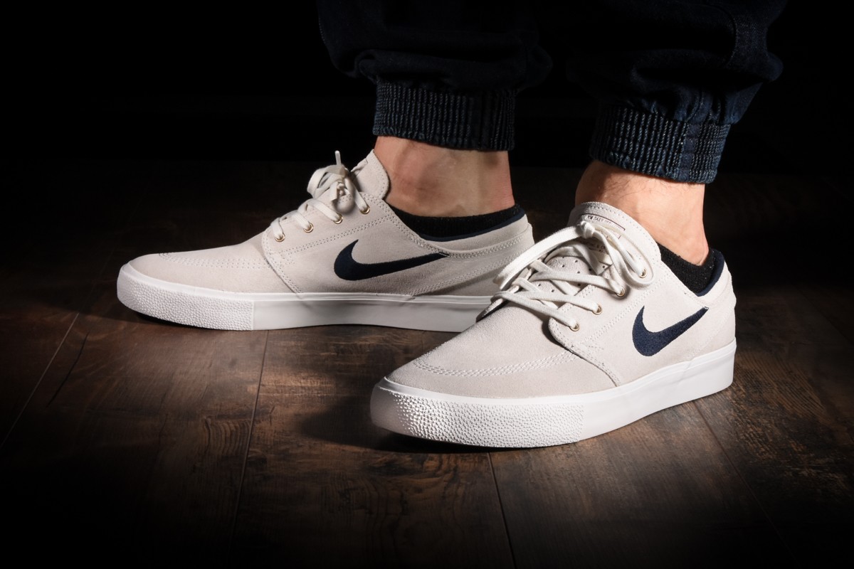 Nike sb janoski deals summit white