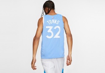 karl anthony towns christmas jersey