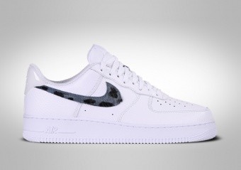 NIKE AIR FORCE 1 LOW '07 LV8 LIGHT WHITE SMOKE GREY Bílé cena 3329,00kč