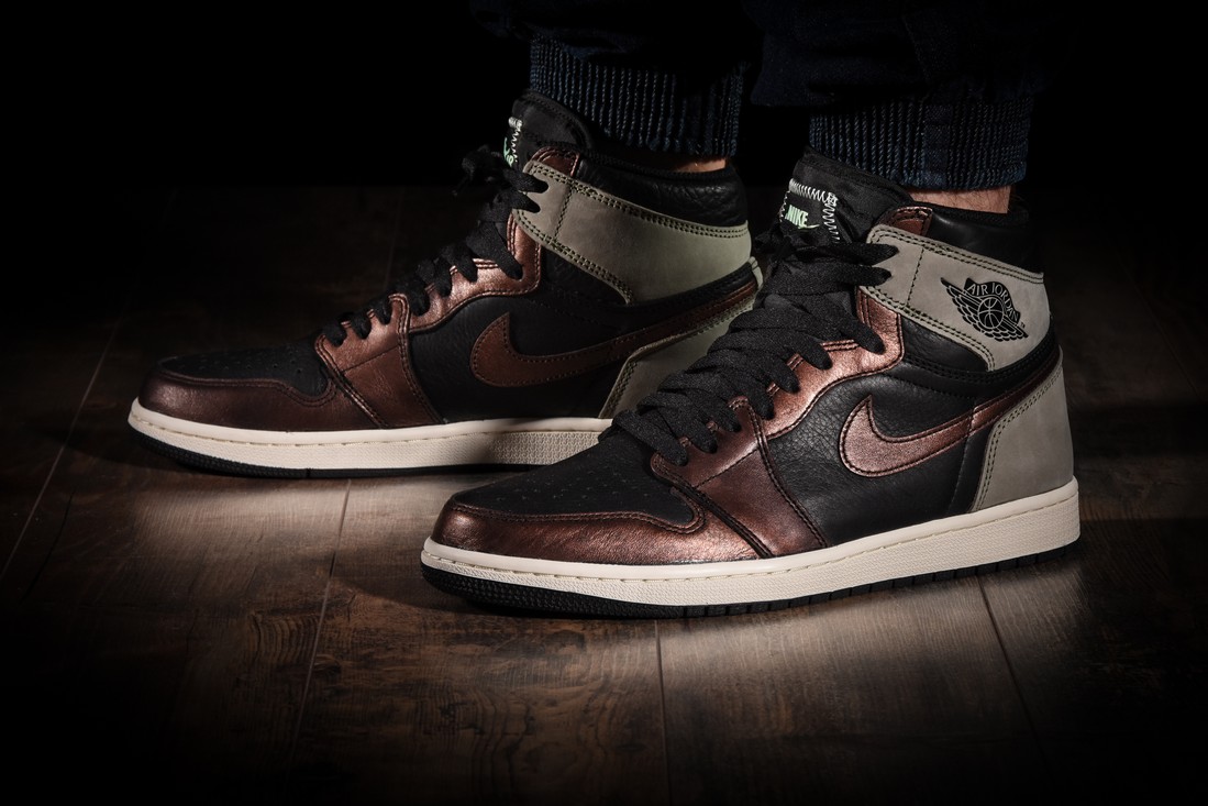 NIKE AIR JORDAN 1 RETRO HIGH OG PATINA